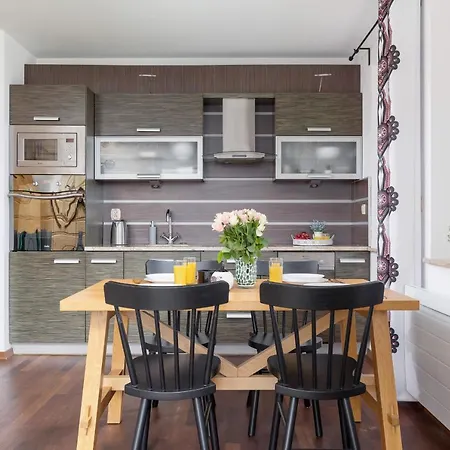 Apartment Krolewska With Mountain View By Renters *